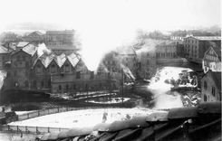 Hjula Veveri i drift, omkring 1900. Foto: NTM 10046 
